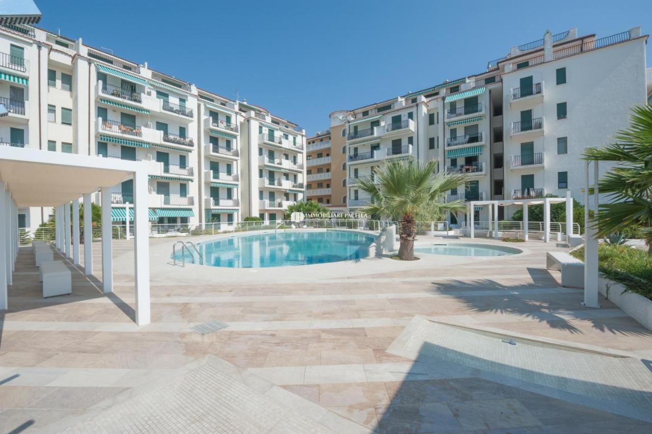 Residence El Palmar Da Colla Jesolo Extérieur photo