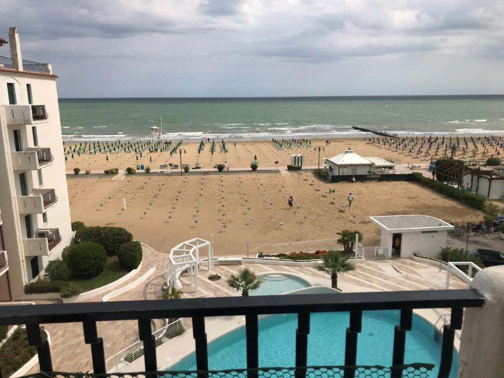 Residence El Palmar Da Colla Jesolo Extérieur photo
