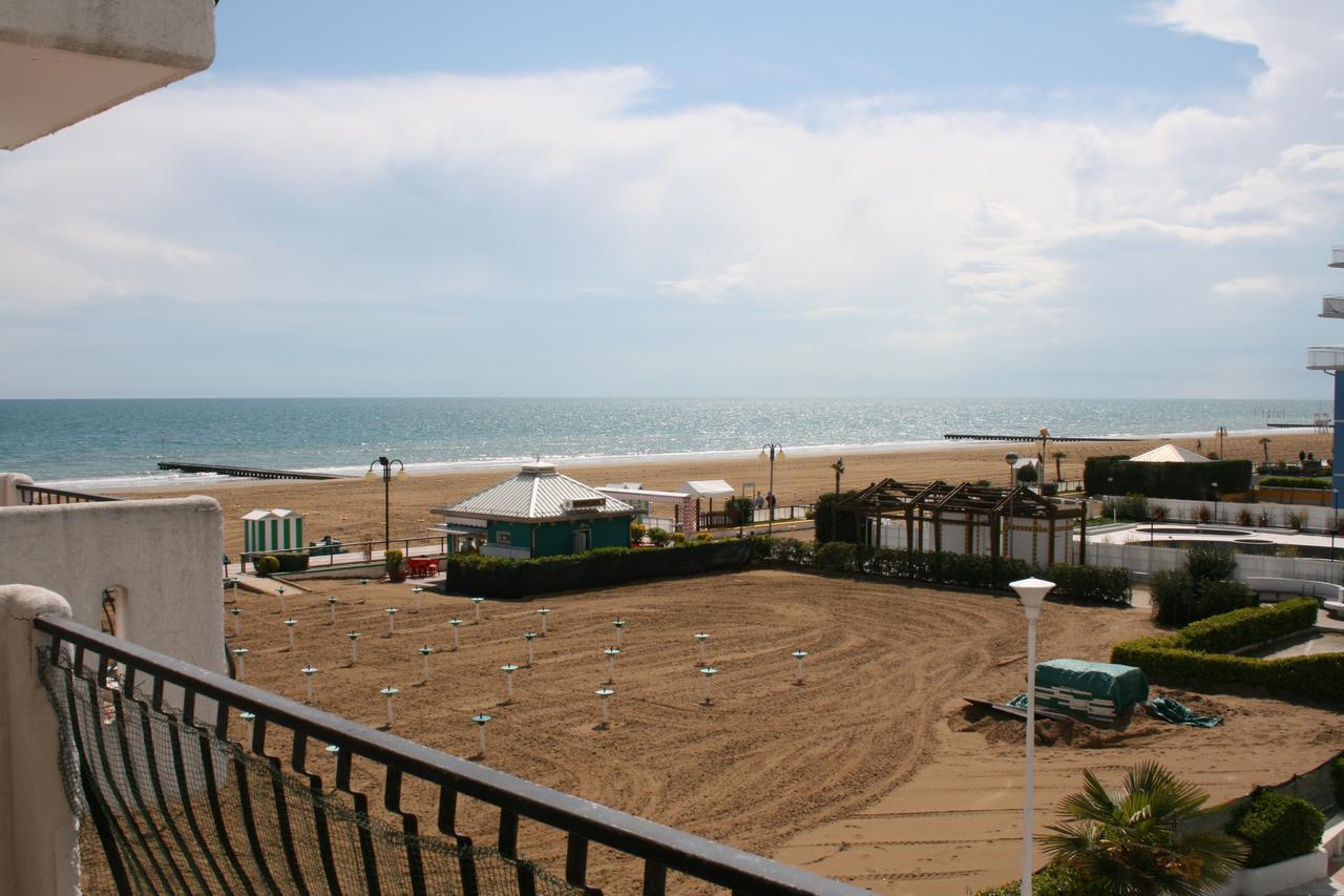 Residence El Palmar Da Colla Jesolo Extérieur photo