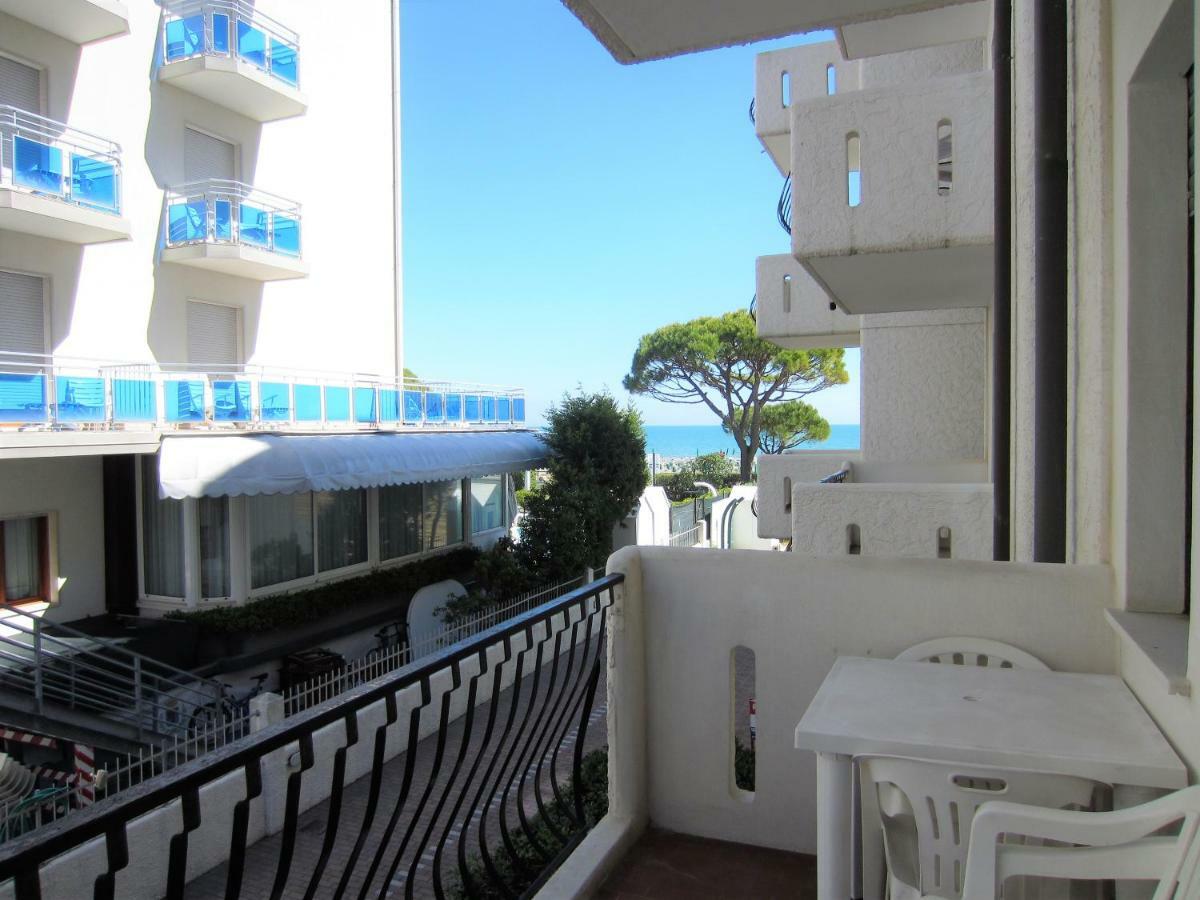 Residence El Palmar Da Colla Jesolo Extérieur photo